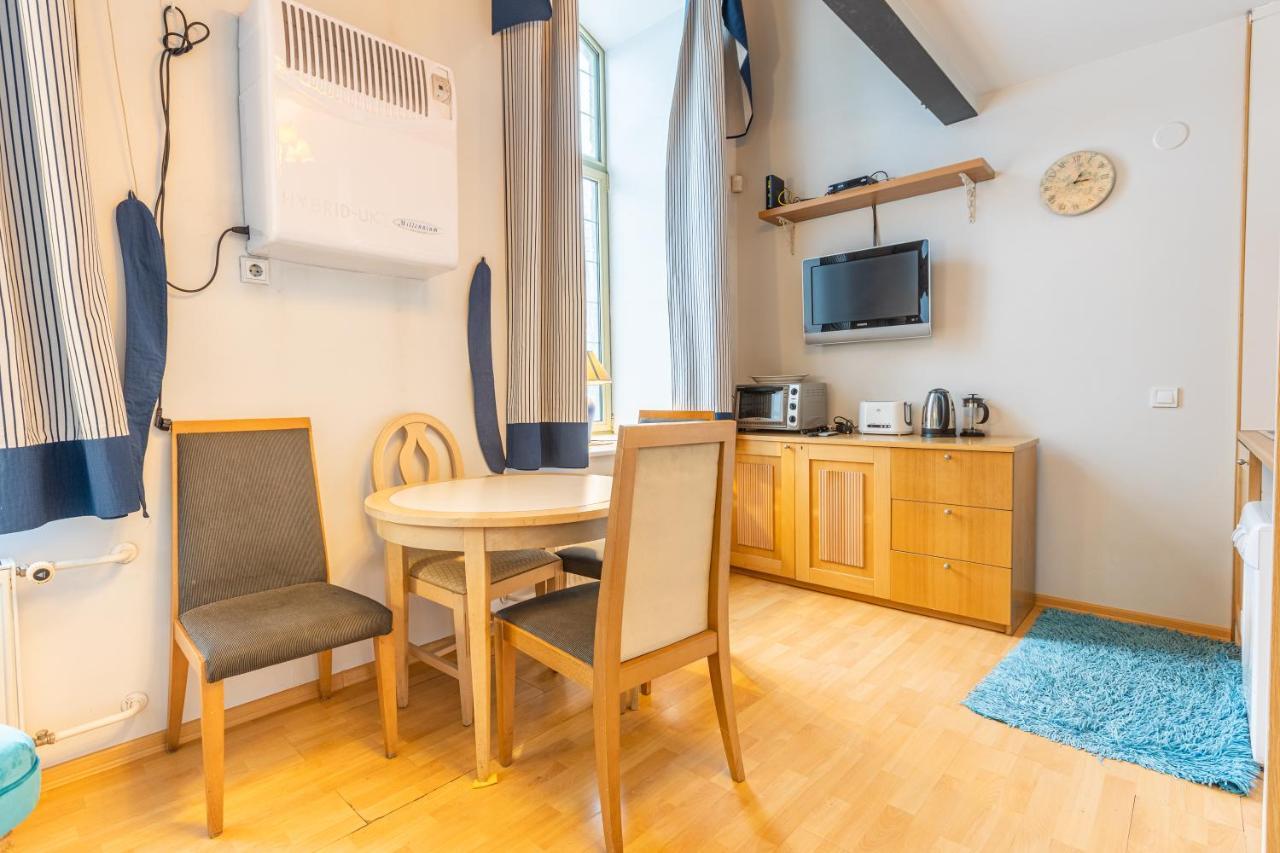 Daily Apartments - Split Level Apartment Near Port Tallinn Bagian luar foto